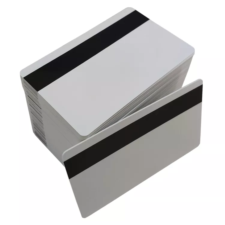 cartões de tarja magnética em branco