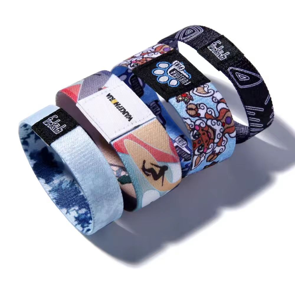 Pulseira de poliéster com impressão colorida personalizada e logotipo para festival