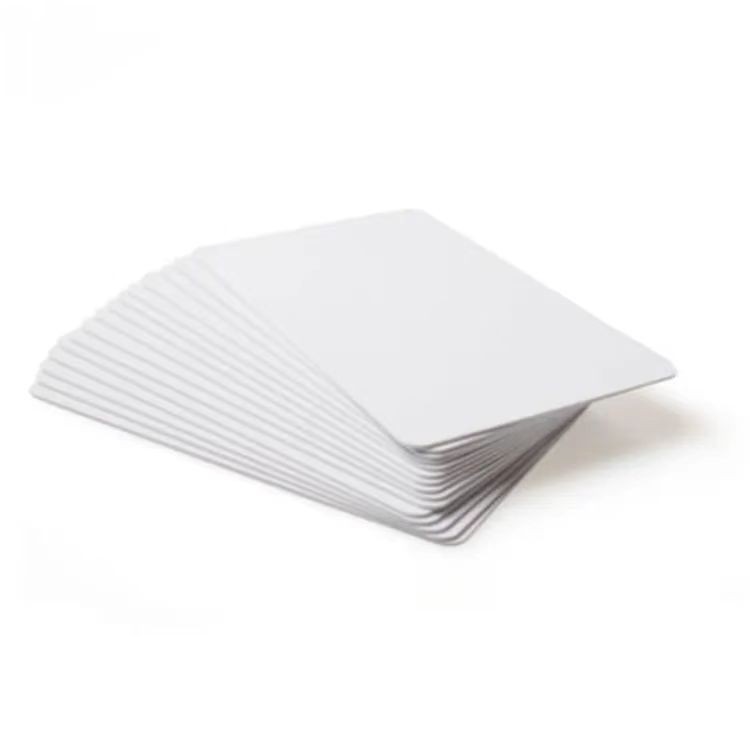 Cartão NFC em branco de 13,56 MHz RFID Ntag213/Ntag215/Ntag216 Cartão de PVC inteligente regravável branco