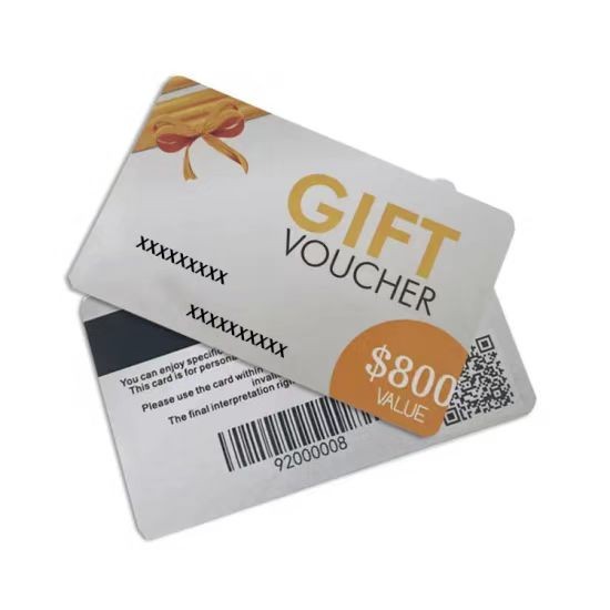 Cartões-presente personalizados de plástico PVC CR80 com impressão personalizada