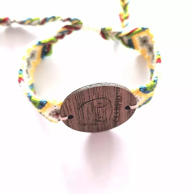 Pulseira de madeira com logotipo personalizado, ajustável, feita à mão, com RFID, gravada em madeira e tecido NFC