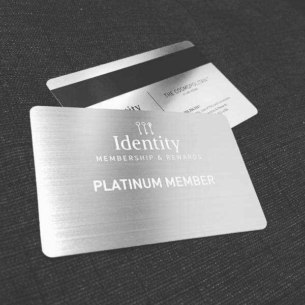 Cartão de Membro Metálico do High Class Club