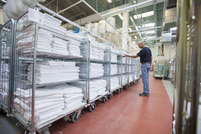 Solução de lavagem de roupa de cama RFID hospitalar