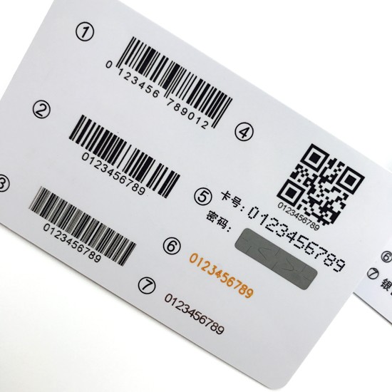 Cartão plástico impresso em CMYK com impressão térmica de código QR para gerenciamento de membros