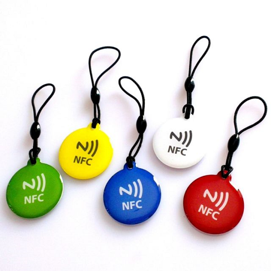 Etiqueta de cristal epóxi em formato NFC