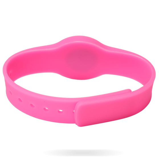 Pulseiras de silicone RFID com impressão de logotipo para controle de acesso em eventos