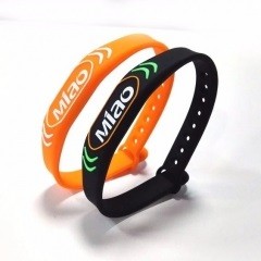 Pulseira de silicone programável e ajustável RFID à prova d'água de 13,56 MHz para piscina