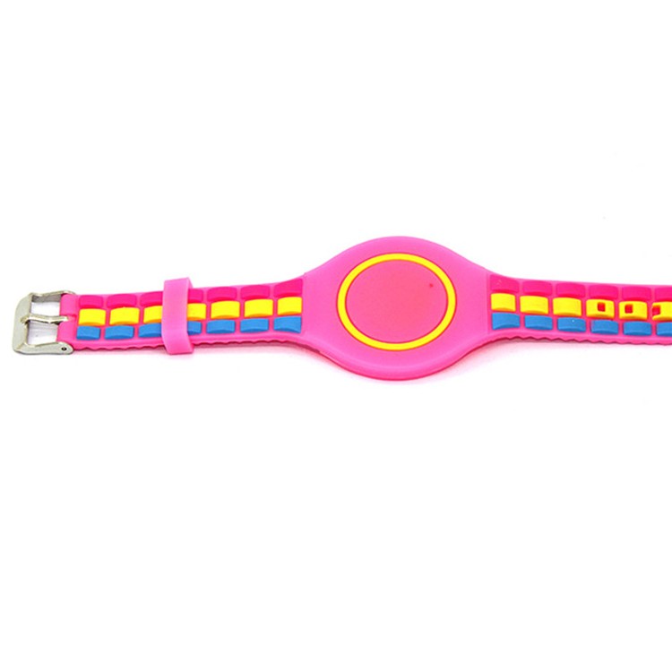 Pulseira de relógio de silicone à prova d'água com desenho animado RFID e borracha de arco-íris