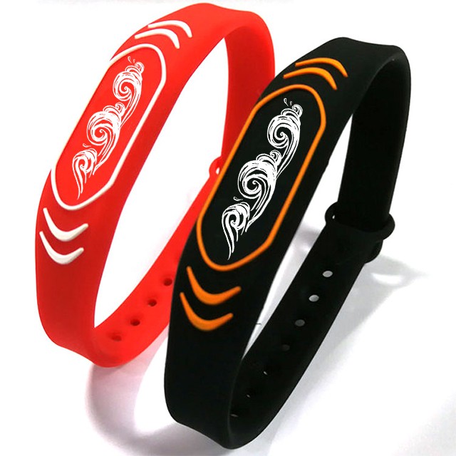 Pulseira inteligente RFID de silicone de 13,56 MHz para controle de acesso à academia à prova d'água