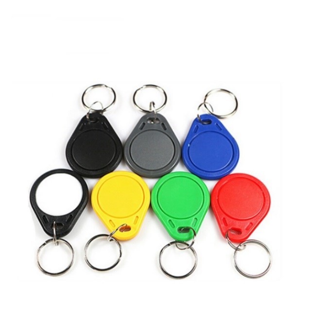 Cartão de identificação à prova d'água regravável e prático NFC RFID chaveiro personalizado
