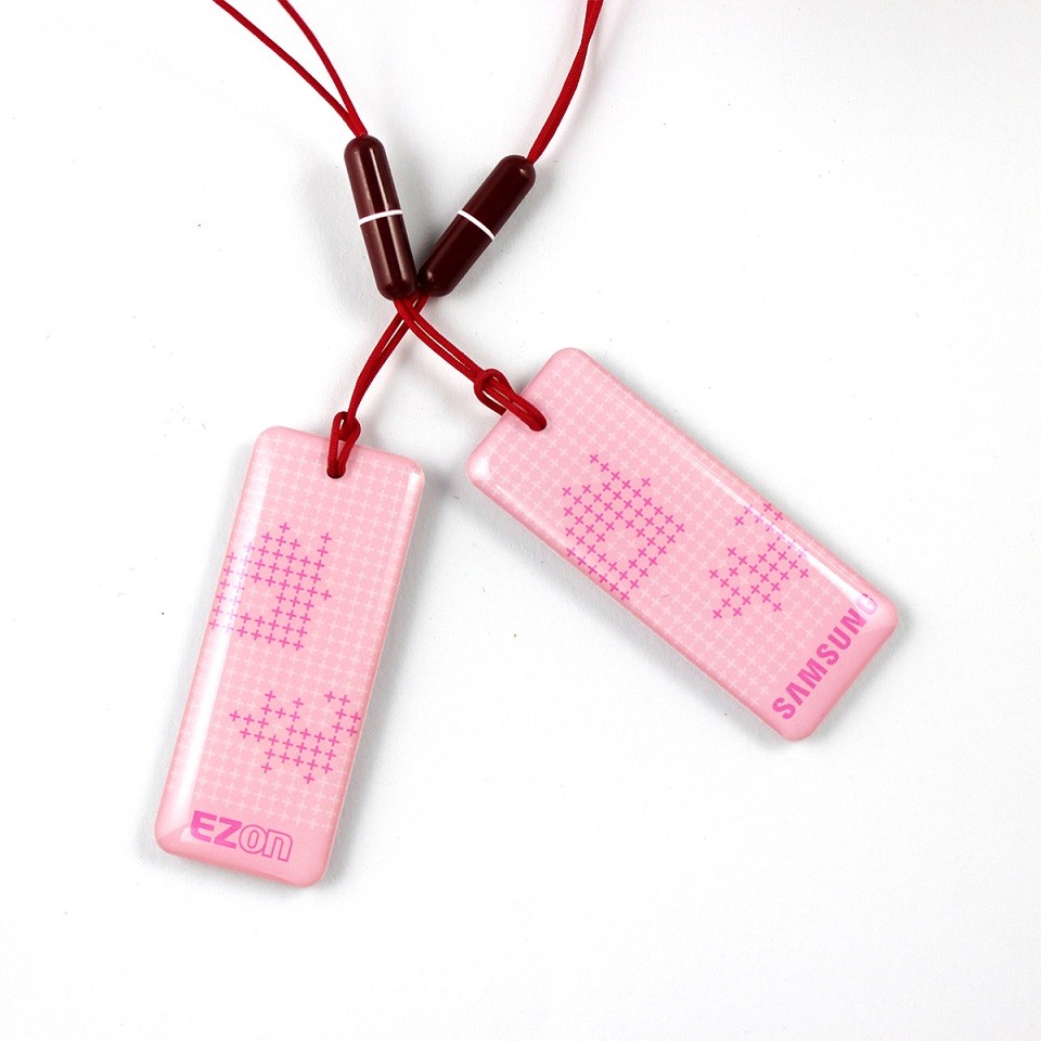 Fornecimento de fábrica de chaveiro com chip RFID/NFC transparente, etiqueta de cartão de proximidade 125 MHz epóxi RFID