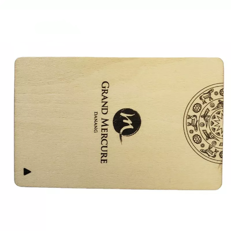 Atacado de cartão-chave de bambu rfid de madeira com chip inteligente para hotel