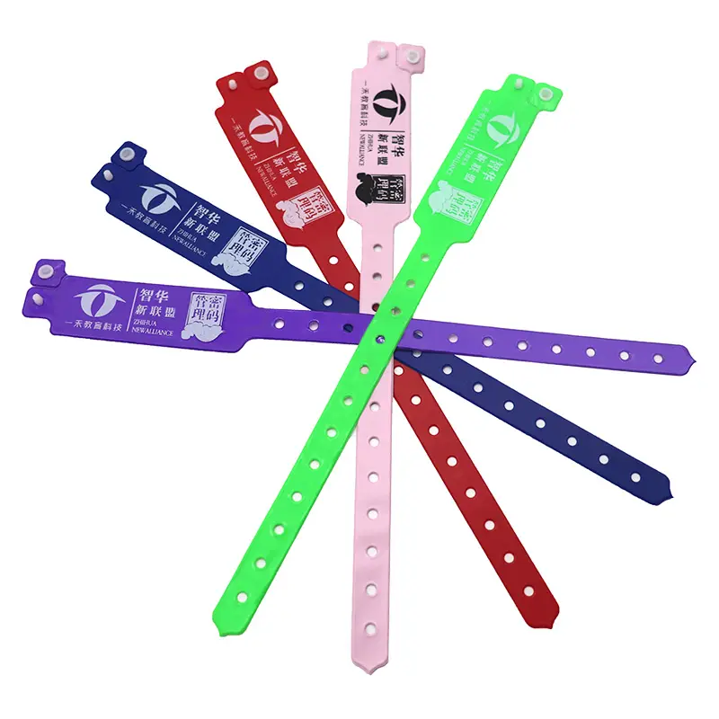 A fábrica vende diretamente pulseiras de vinil personalizadas para eventos