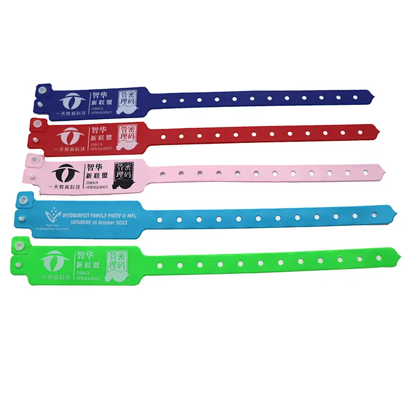 A fábrica vende diretamente pulseiras de vinil personalizadas para eventos