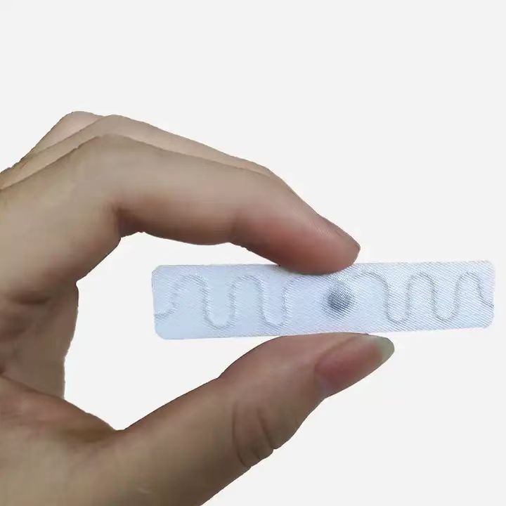 Etiquetas RFID laváveis ​​com rastreamento de tecidos e linho, etiqueta de lavanderia RFID UHF de longo alcance