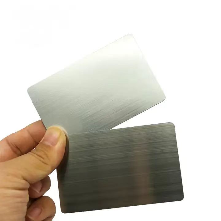 Cartões de visita personalizados com chips RFID NFC sem contato, preto fosco e metal