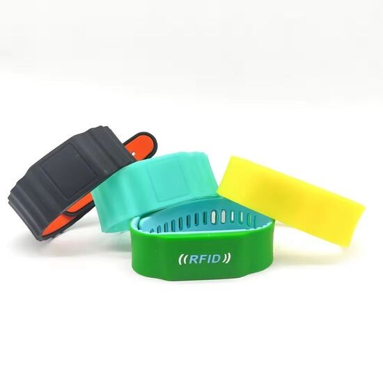 Pulseira de silicone NFC RFID à prova d'água de 13,56 MHz para parque aquático