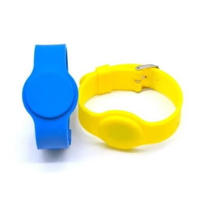 pulseira de silicone ajustável