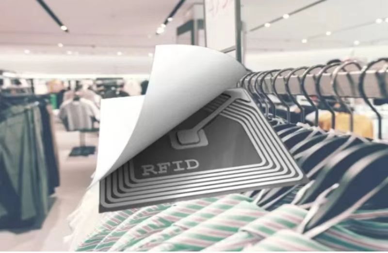 Análise do valor do RFID UHF no varejo de calçados e shopping centers