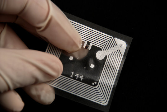 RFID se torna um talismã para combate à falsificação e gerenciamento de rastreamento de itens especiais